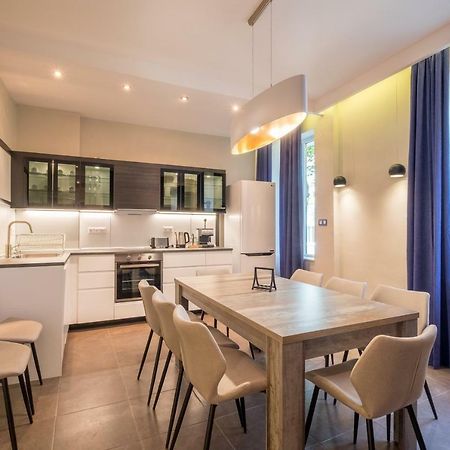 Cozy 3-Bedroom With Stylish Comfort And Chic Decor Sofia Exterior foto
