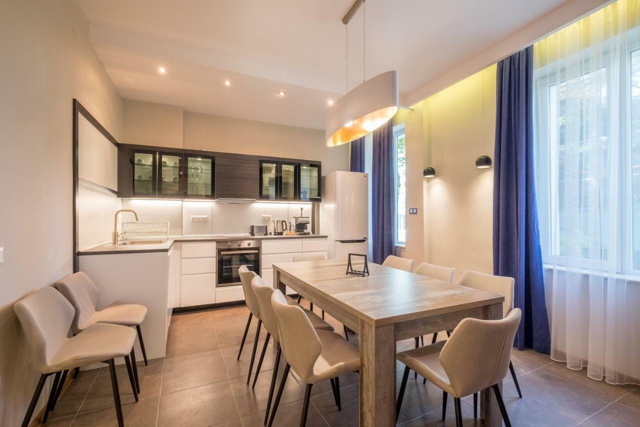 Cozy 3-Bedroom With Stylish Comfort And Chic Decor Sofia Exterior foto