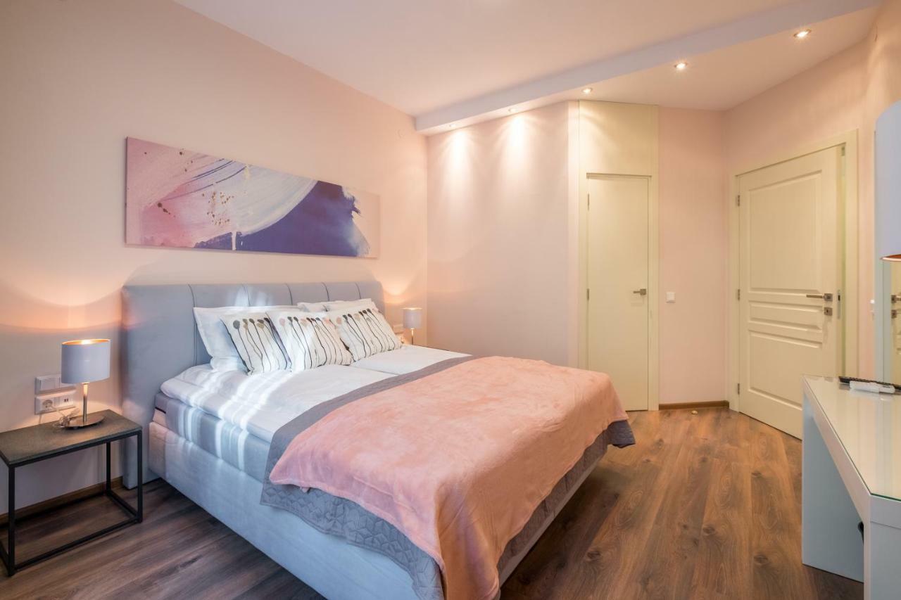 Cozy 3-Bedroom With Stylish Comfort And Chic Decor Sofia Exterior foto
