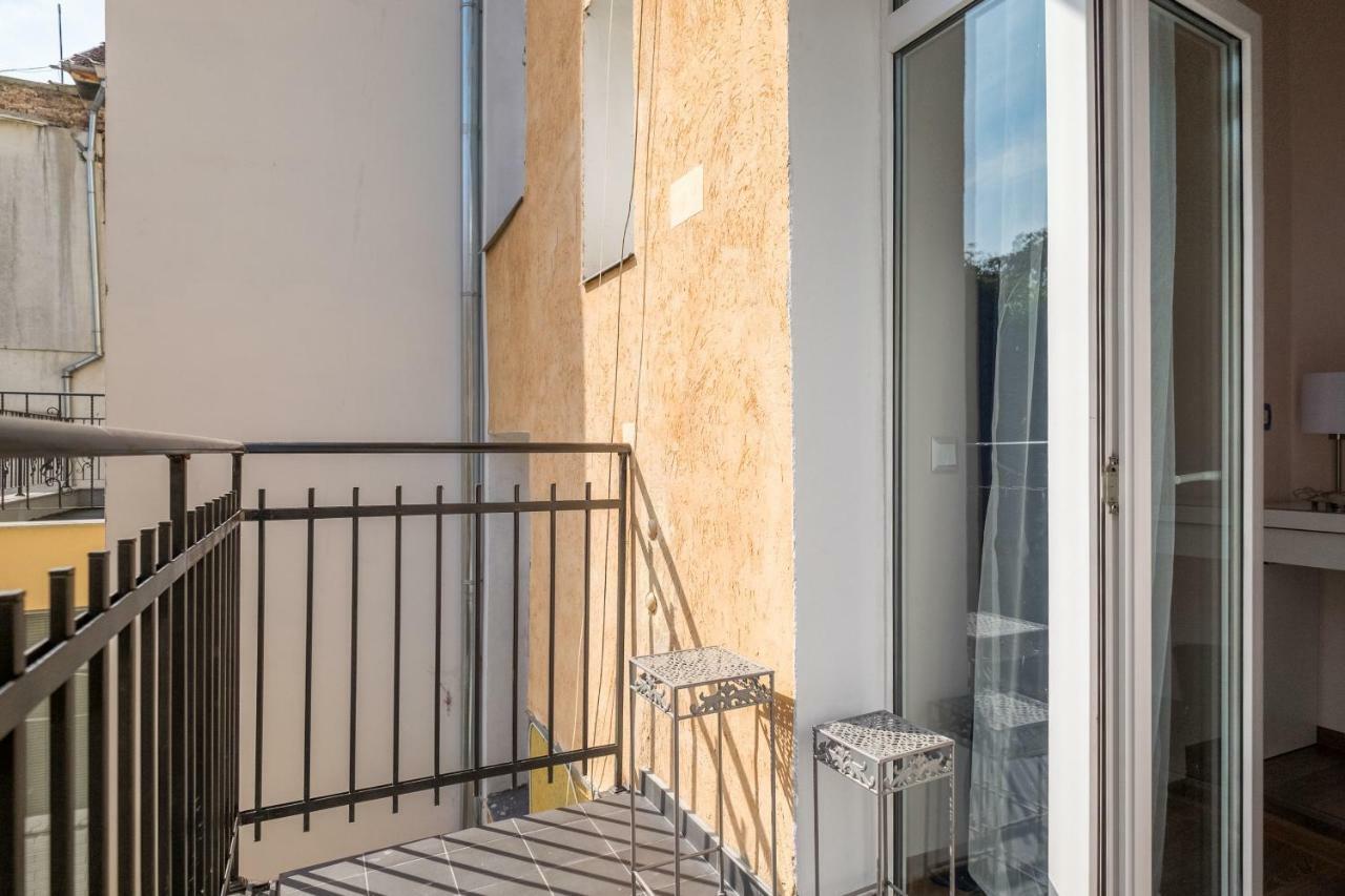 Cozy 3-Bedroom With Stylish Comfort And Chic Decor Sofia Exterior foto